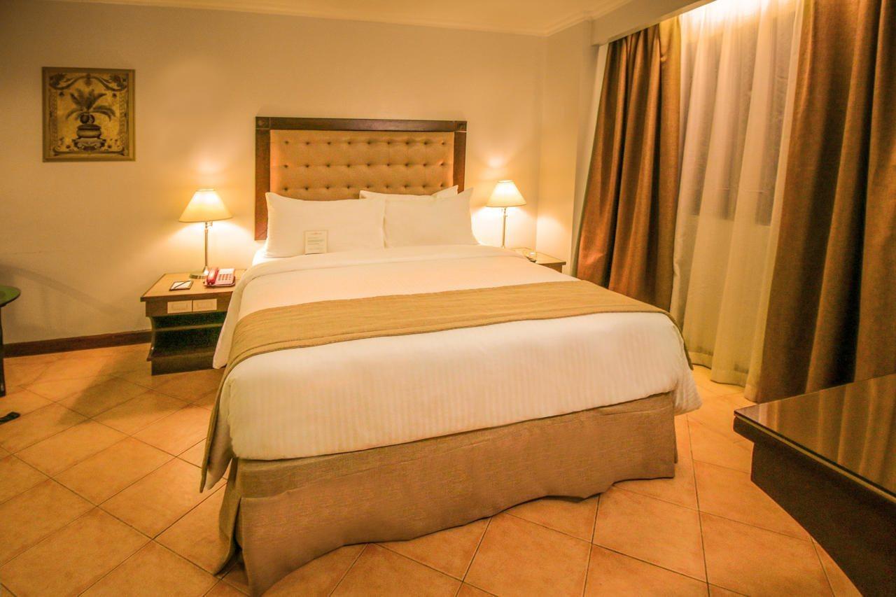 Royal Bellagio Hotel Makati City Dış mekan fotoğraf