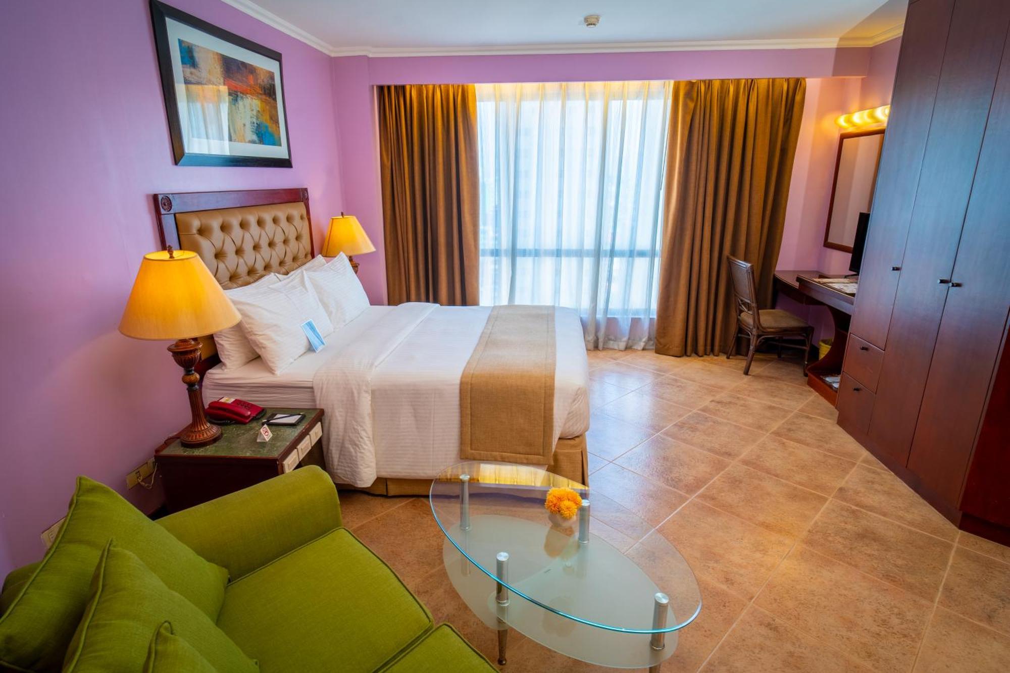 Royal Bellagio Hotel Makati City Dış mekan fotoğraf