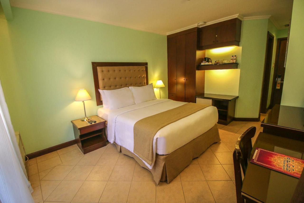 Royal Bellagio Hotel Makati City Dış mekan fotoğraf
